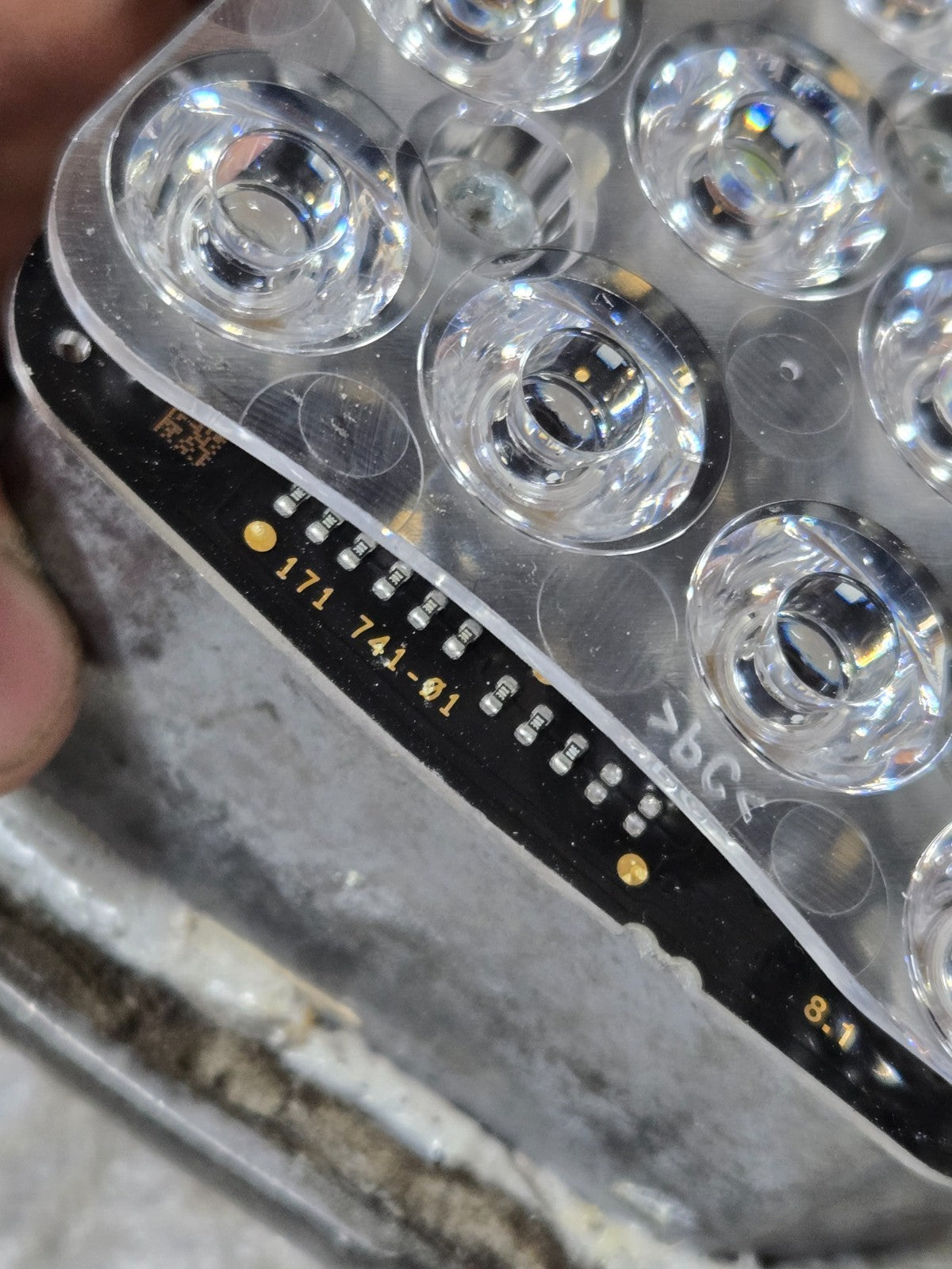 2011 2013 2013 535 F10 BMW 528 LED MODULE HEADLIGHT INDICATOR RIGHT 171739-02