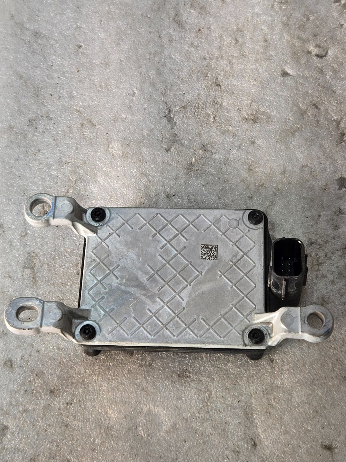 2017 - 2024 Nissan Adaptive Cruise Distance Sensor Radar OEM 28438-5FA3A JL