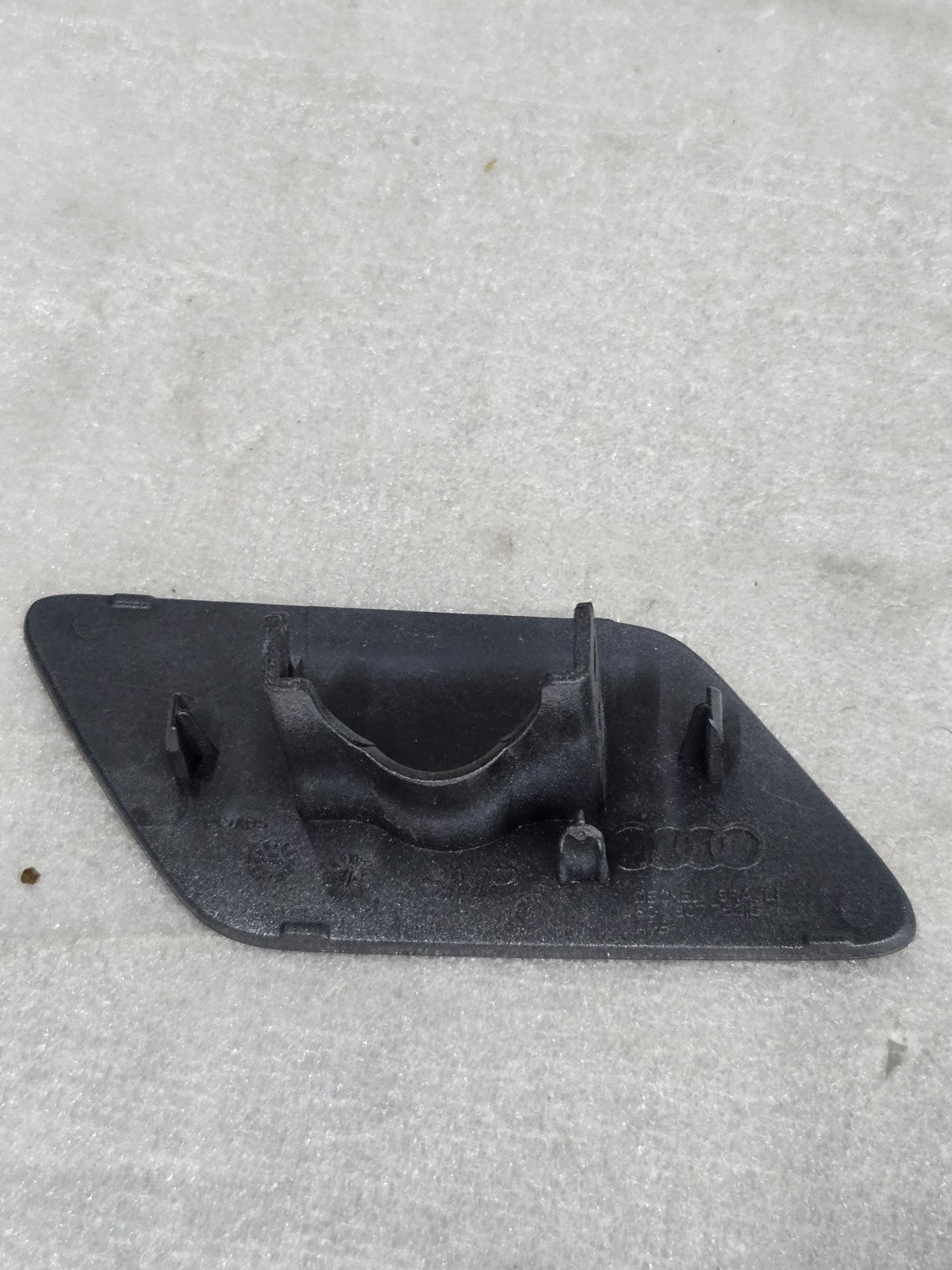 2021 2022 2023 Audi Q5 Front Left Headlight Washer Cover Cap 80A807753G OEM