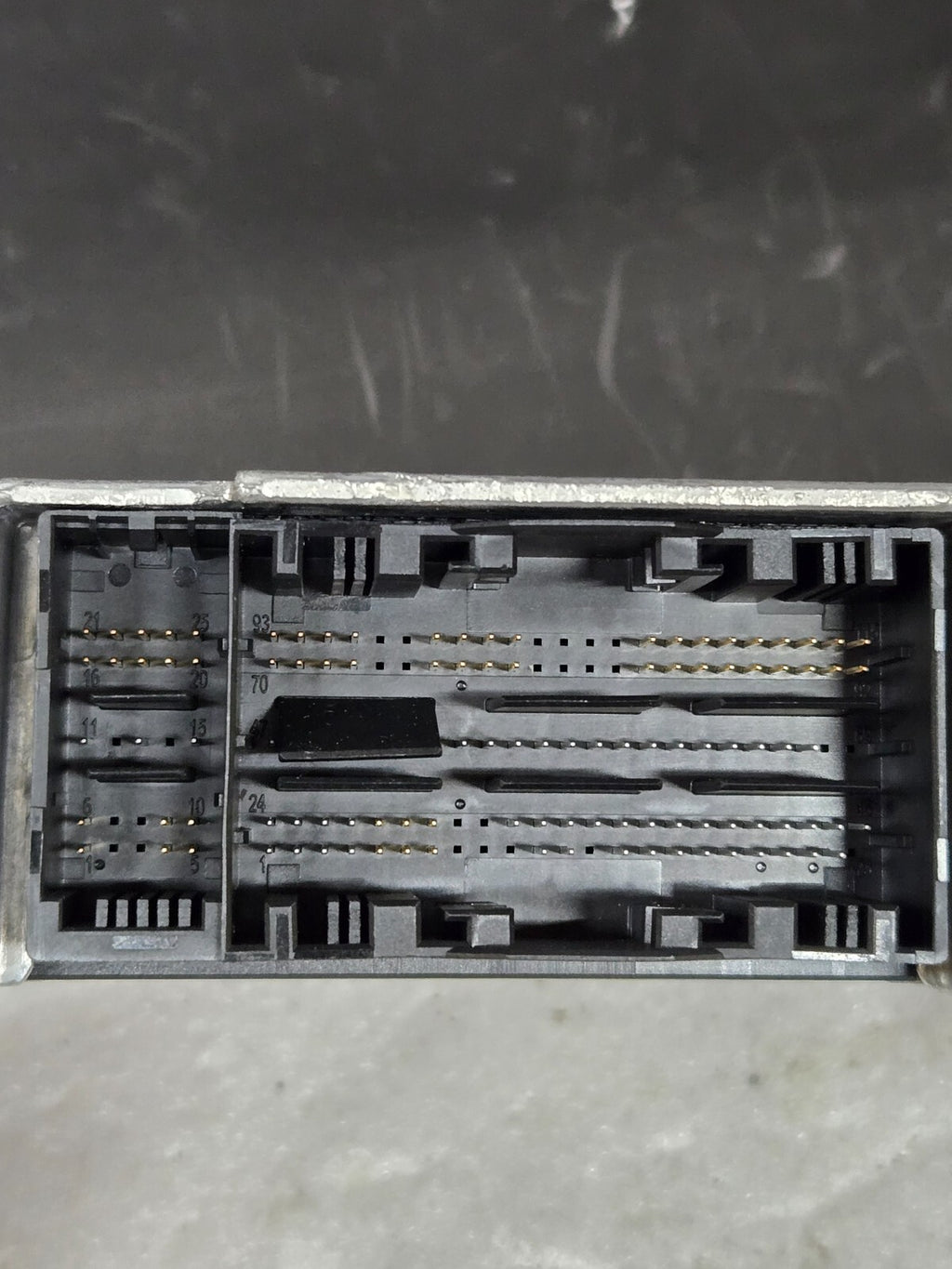2019-2023 BMW 330e 330i G20 RESTRAINT DIAGNOSTIC COMPUTER MODULE SRS UNIT OEM