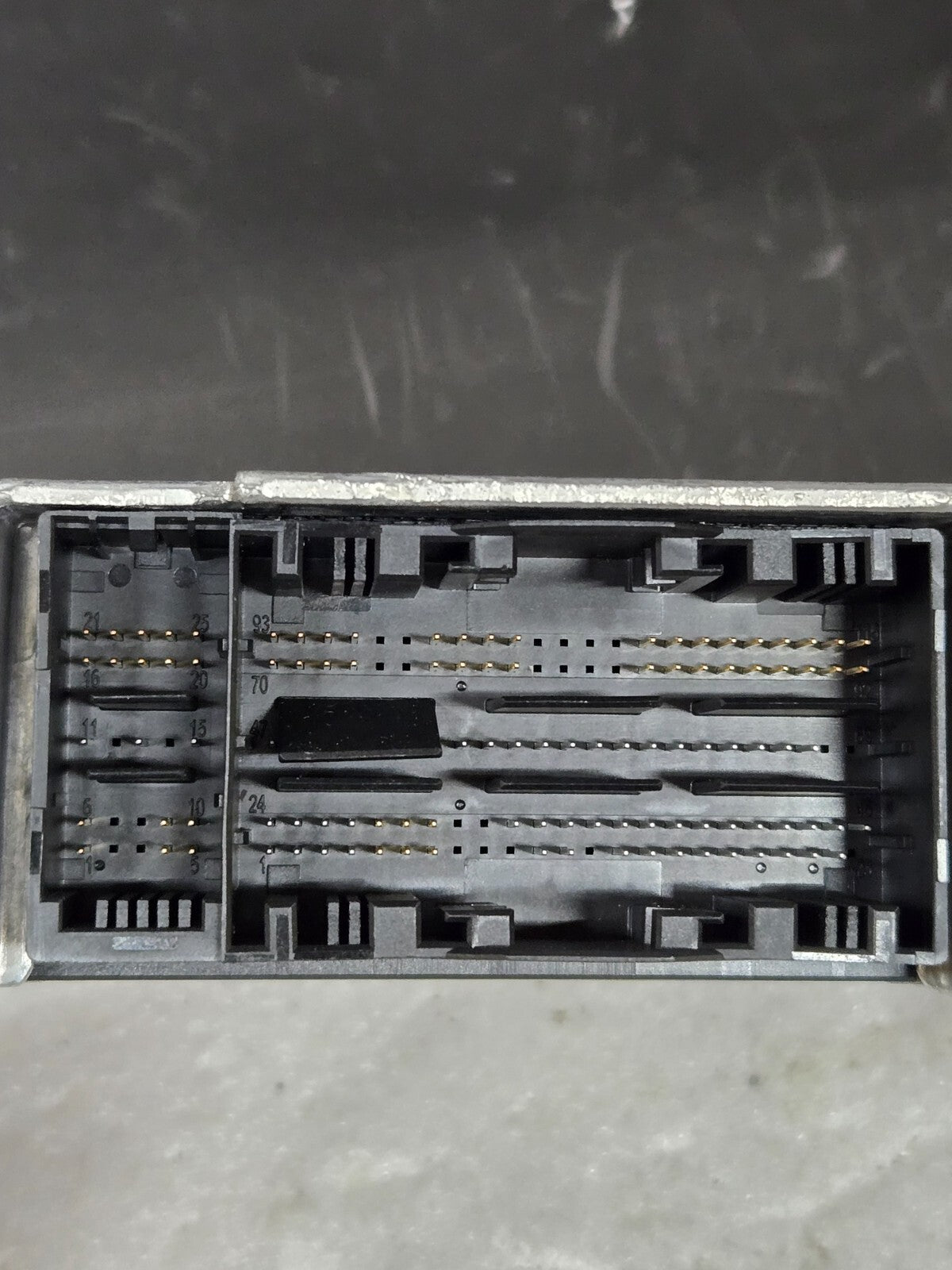 2019-2023 BMW 330e 330i G20 RESTRAINT DIAGNOSTIC COMPUTER MODULE SRS UNIT OEM