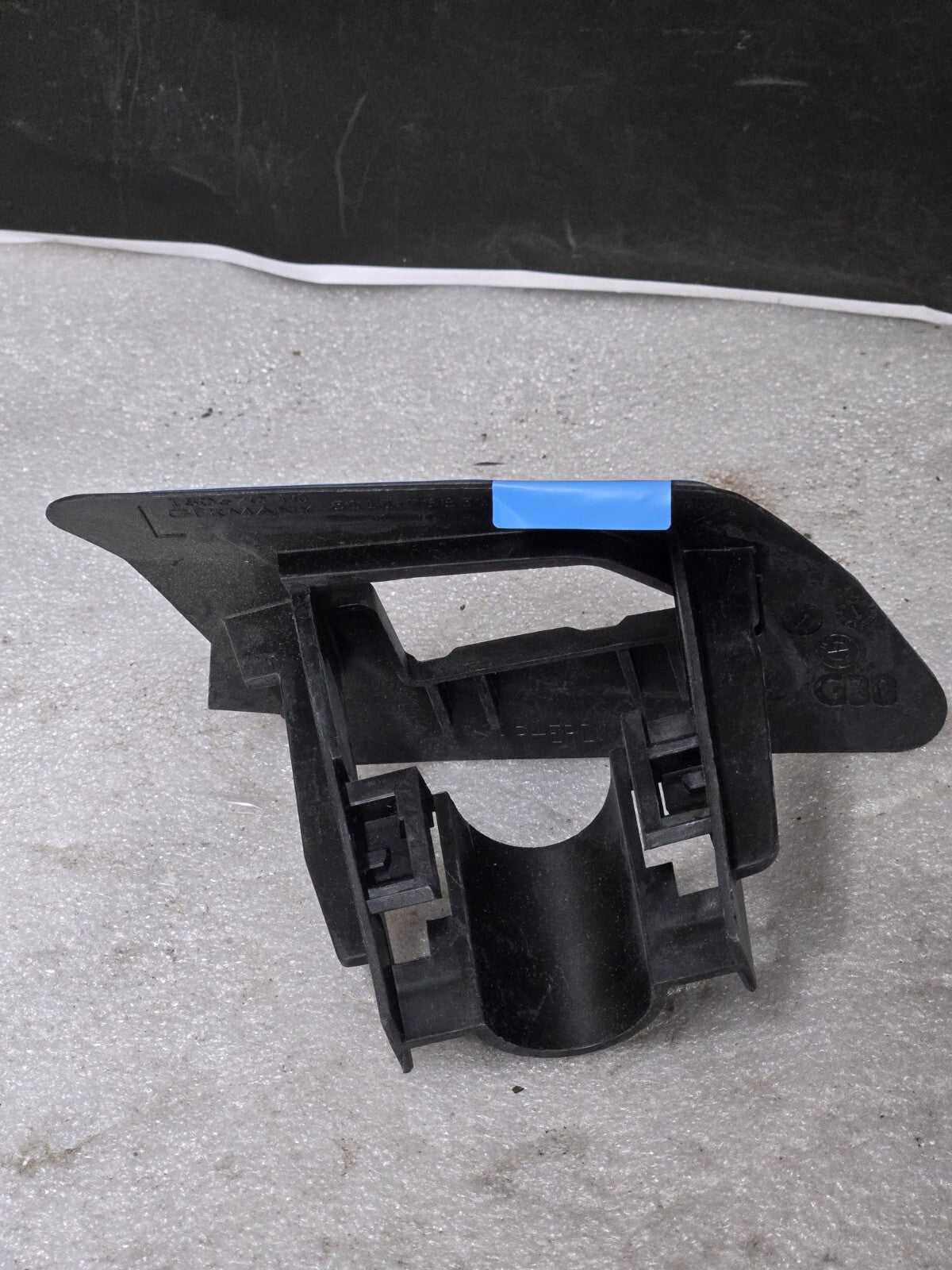 2016-2019 BMW G30/G31 HOLDER HEADLIGHT WIPER WASH, LH NEW OEM 51117385355