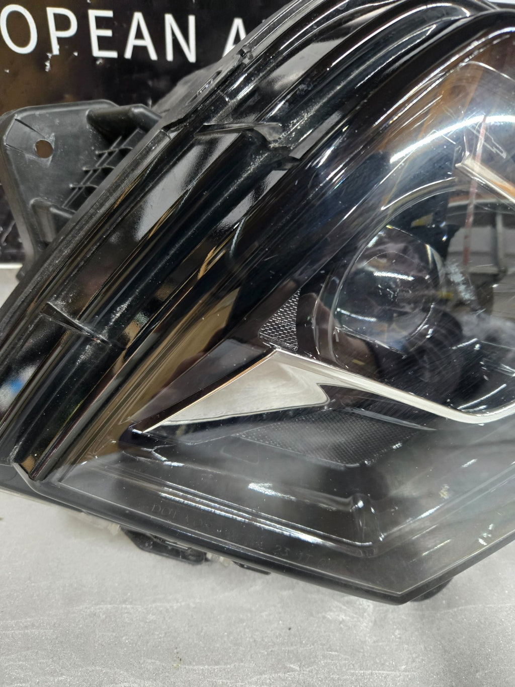 2023 2024 2025 Chevy Blazer Right RH Passenger LED Headlight 85054148 OEM