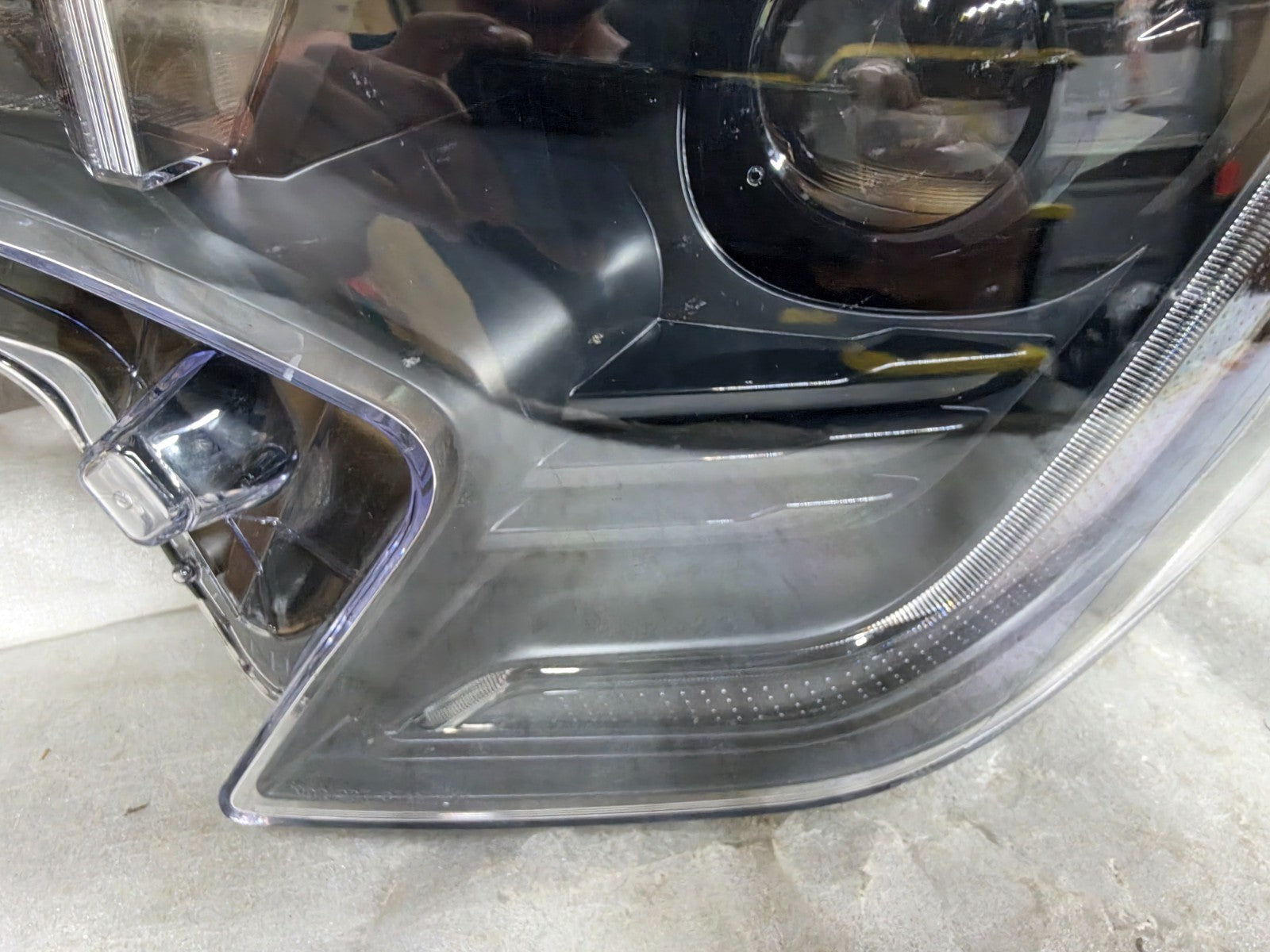 2023 2024 2025 Subaru Ascent Left LH Driver Side Headlight OEM 84002XC11A