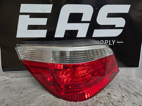 2004-2007 BMW E60 5 SERIES REAR LEFT LH DRIVER SIDE TAIL LIGHT LAMP OEM 7165739