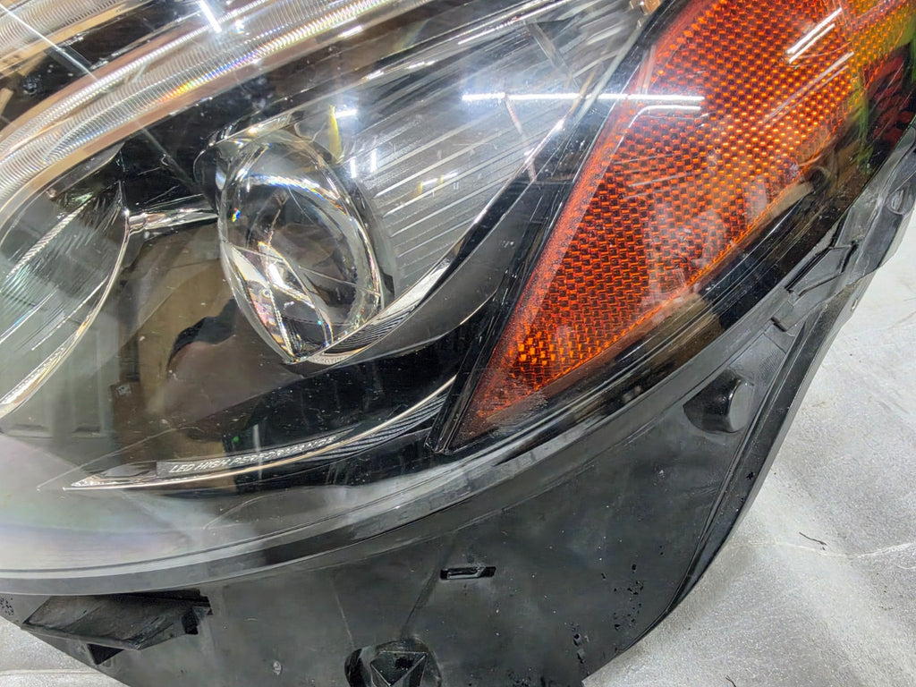 2017-2019 MERCEDES E CLASS E350 E400 E550 LED Headlight LEFT OEM A2139068106KZ