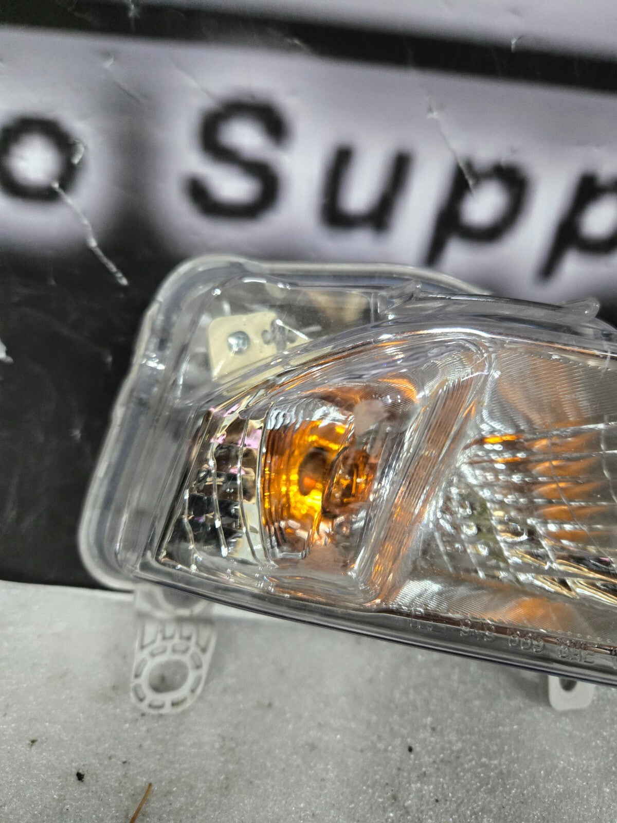 2019-2020 Nissan Altima Passenger Right RH Passenger Halogen Signal Lamp OEM