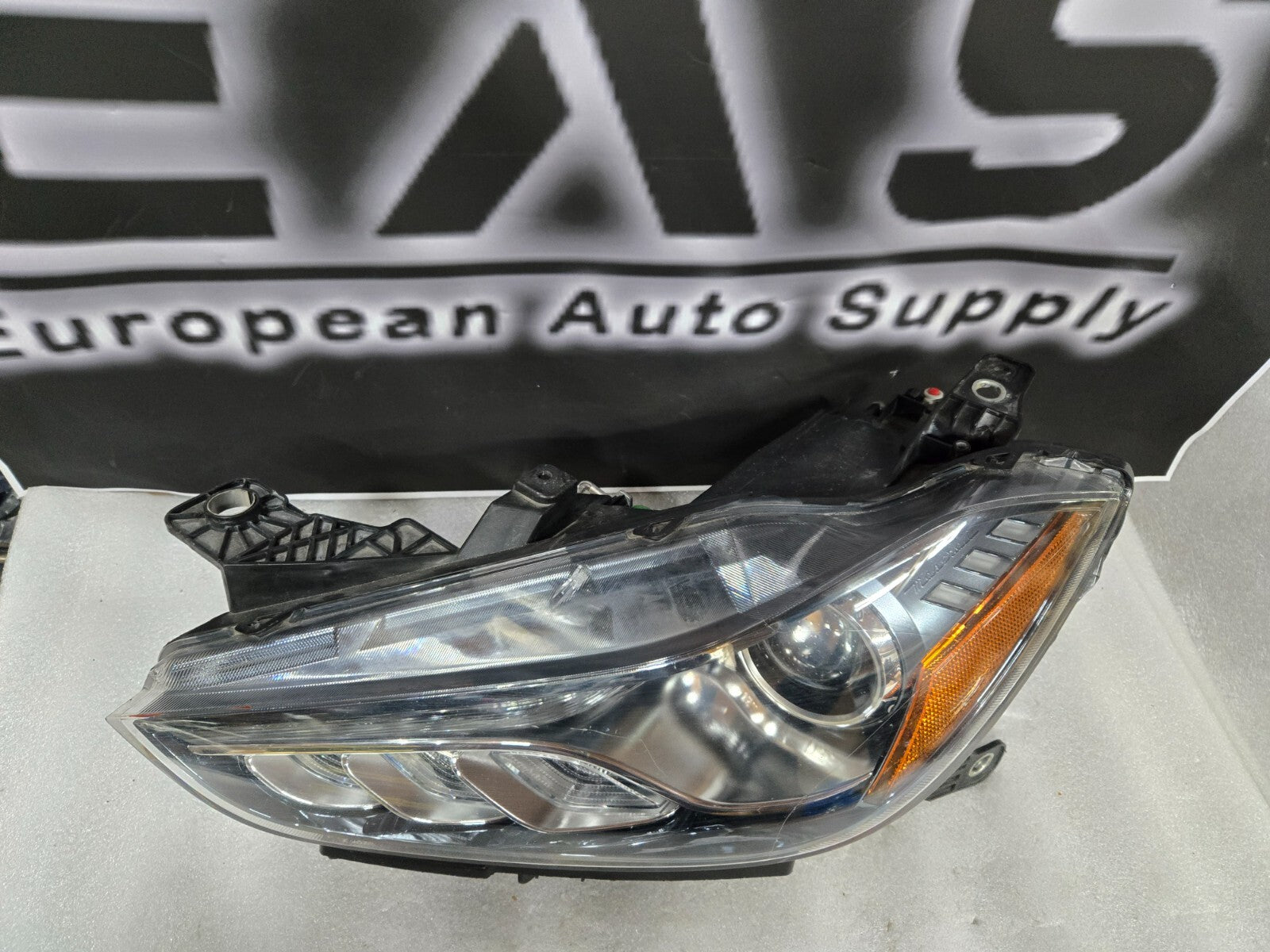 2014-2017 Maserati Ghibli Left LH Driver Xenon HID AFS Headlight OEM 670005475