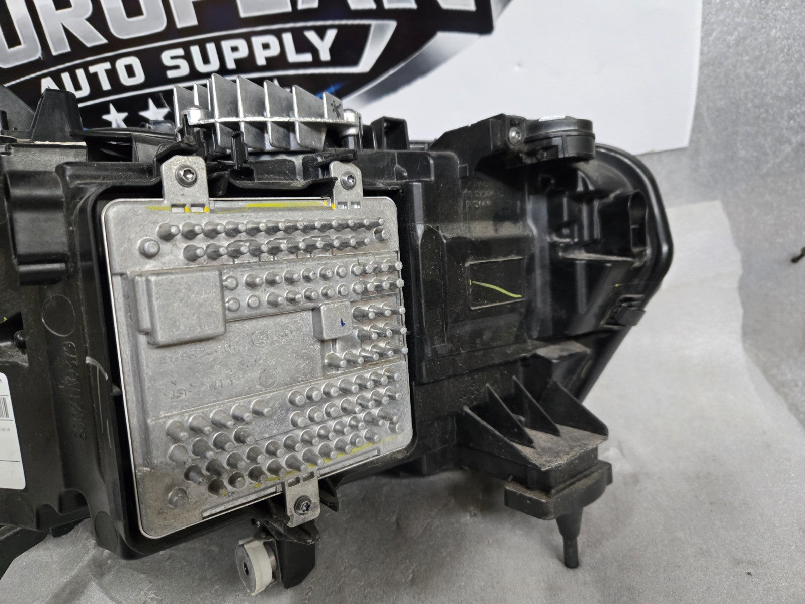 2019-2023 BMW X5 X6 G05 G06 Left Driver LED Headlight OEM 63117933337 COMPLETE!!