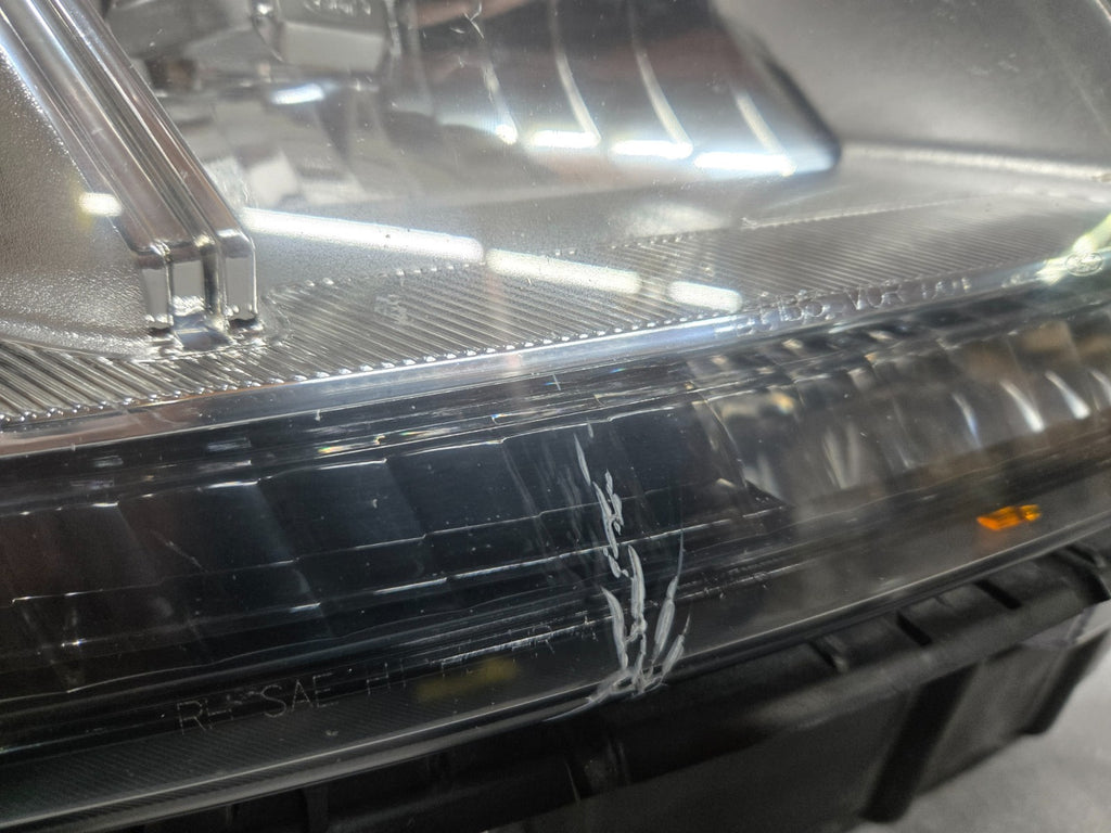 2016-2019 Ford Explorer LED Headlight Front Right RH Passenger HB5313005BB OEM