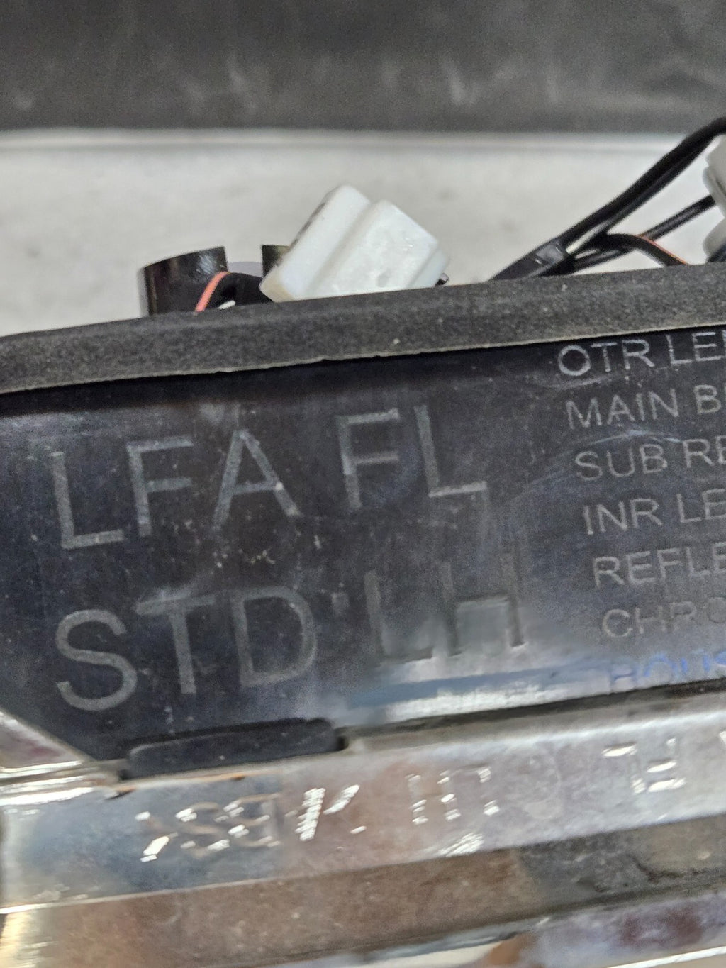 2018 - 2019 Hyundai Sonata Halogen Inner Tail Light Left Driver 92403-C2 OEM