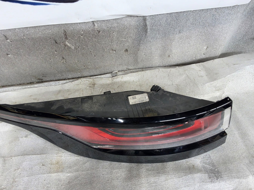 2018-2023 RANGE ROVER VELAR REAR LEFT DRIVER OUTER LED TAIL LIGHT OEM LR181914