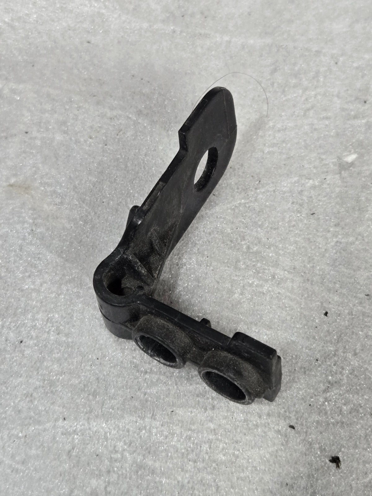 BMW 7 F01 FRONT RIGHT RH HEADLIGHT BRACKET 63117345590 7345590 ORIGINAL OEM
