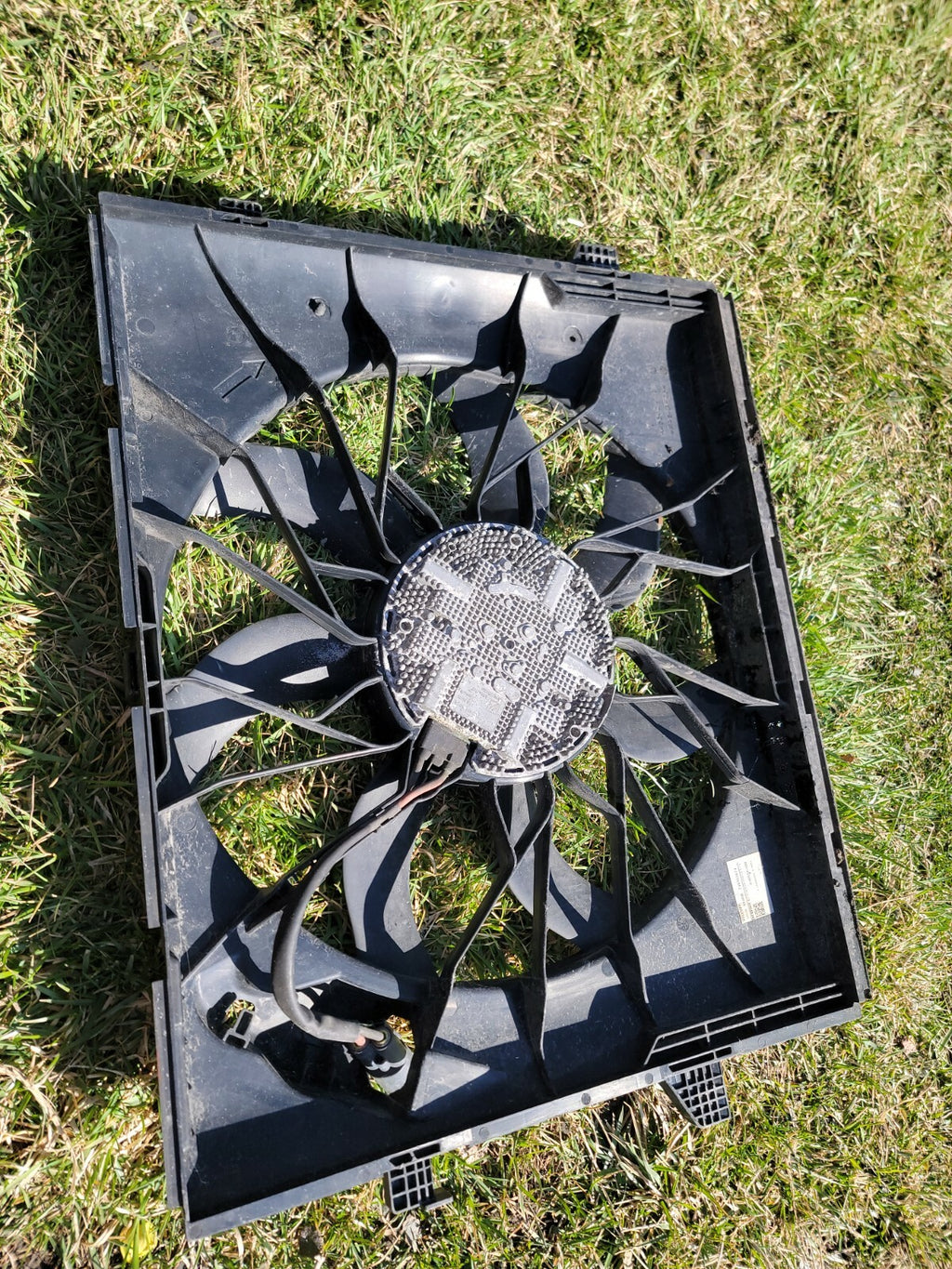 Jeep GRAND CHEROKEE IV WK2 Radiator Fan Motor Fan Fan Cooler 55038994AG