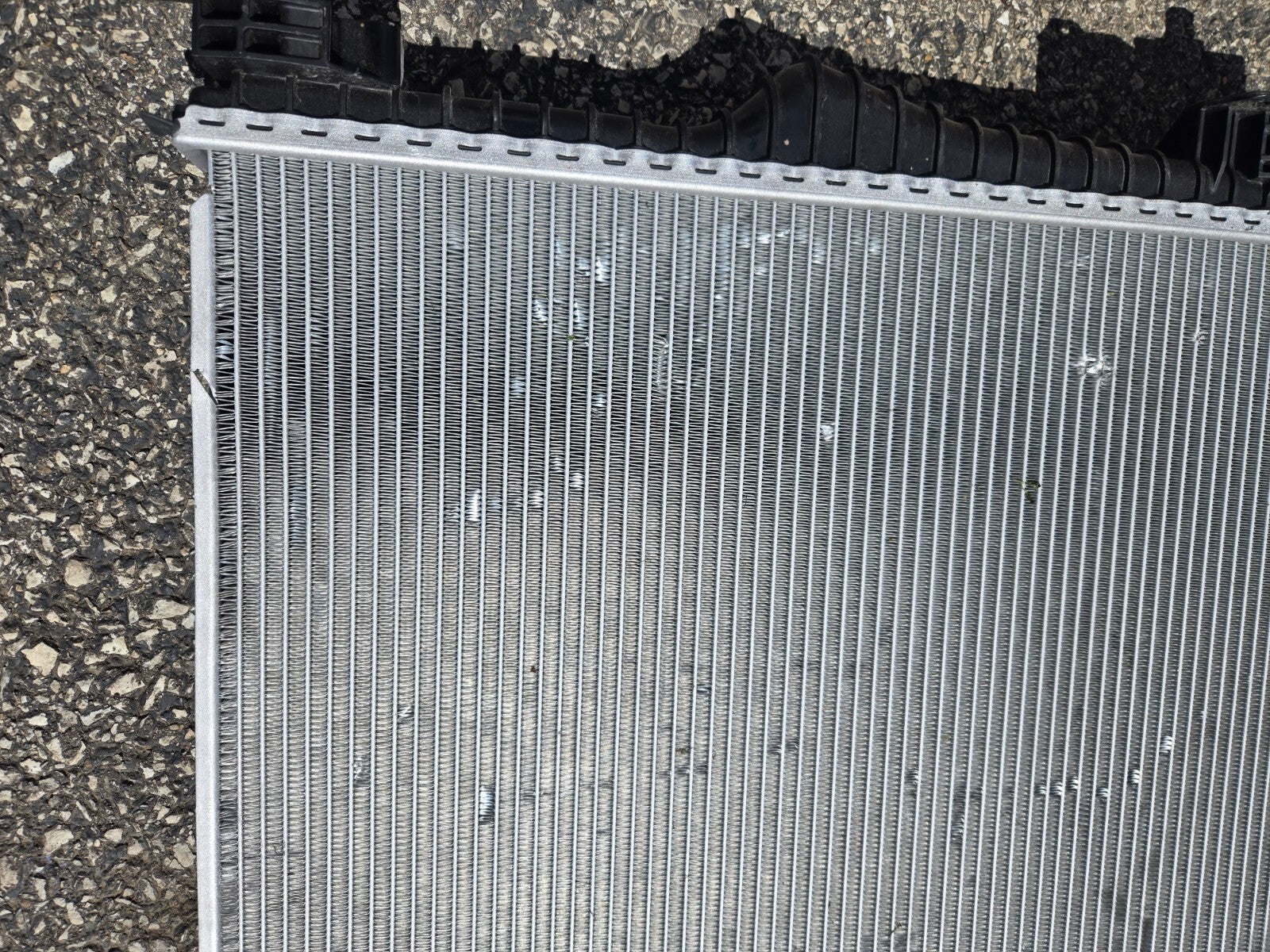 2017 - 2025 ALFA ROMEO GIULIA 2.0L ENGINE COOLANT COOLING RADIATOR OEM 50563151