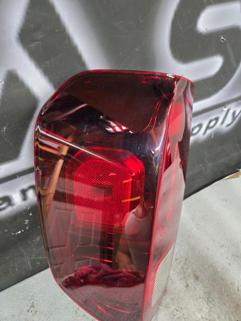 2017-2023 Honda Ridgeline - Taillight Assembly Left LH Driver 33550-T6Z-A03 OEM