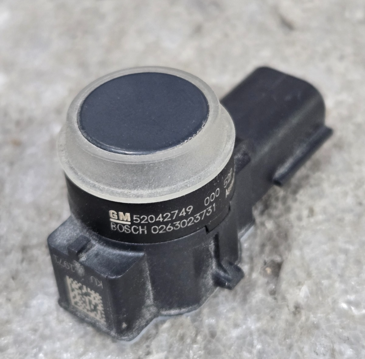 GM FRONT/REAR PDC Parking Assist Sensor OEM 52042749