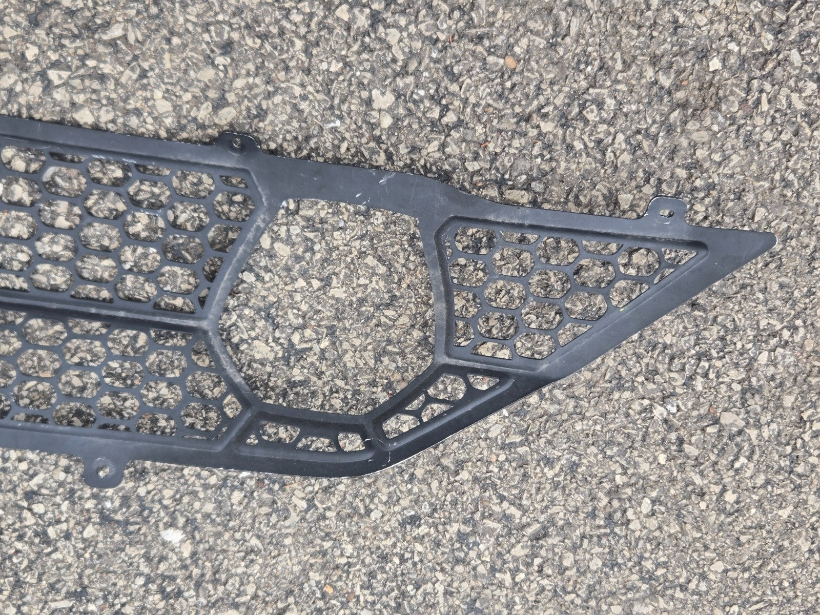 2019-2021 LAMBORGHINI AVENTADOR SVJ REAR BUMPER EXHAUST GRILL 470807684G OEM