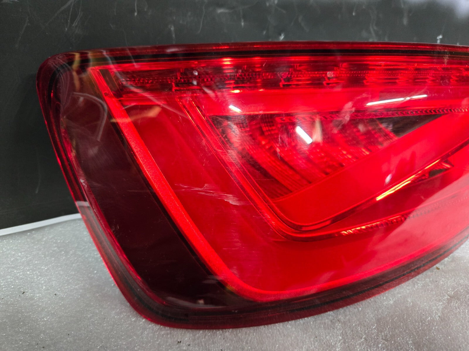 2015-2016 Audi A3 S3 RS3 Quarter-Mounted Tail Light Left Driver 8V5945095C OEM