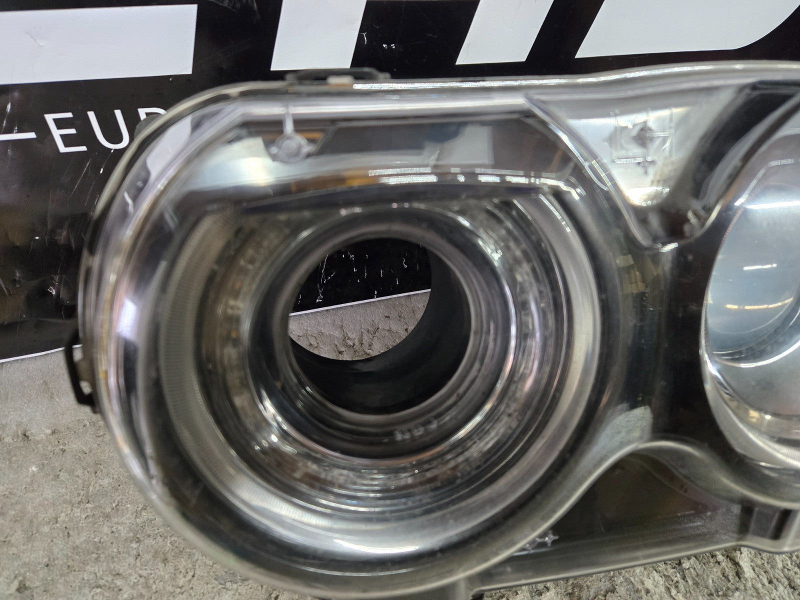 2015 - 2023 DODGE CHALLENGER FRONT LEFT LH HEADLIGHT HALOGEN LAMP OEM 68174065AF