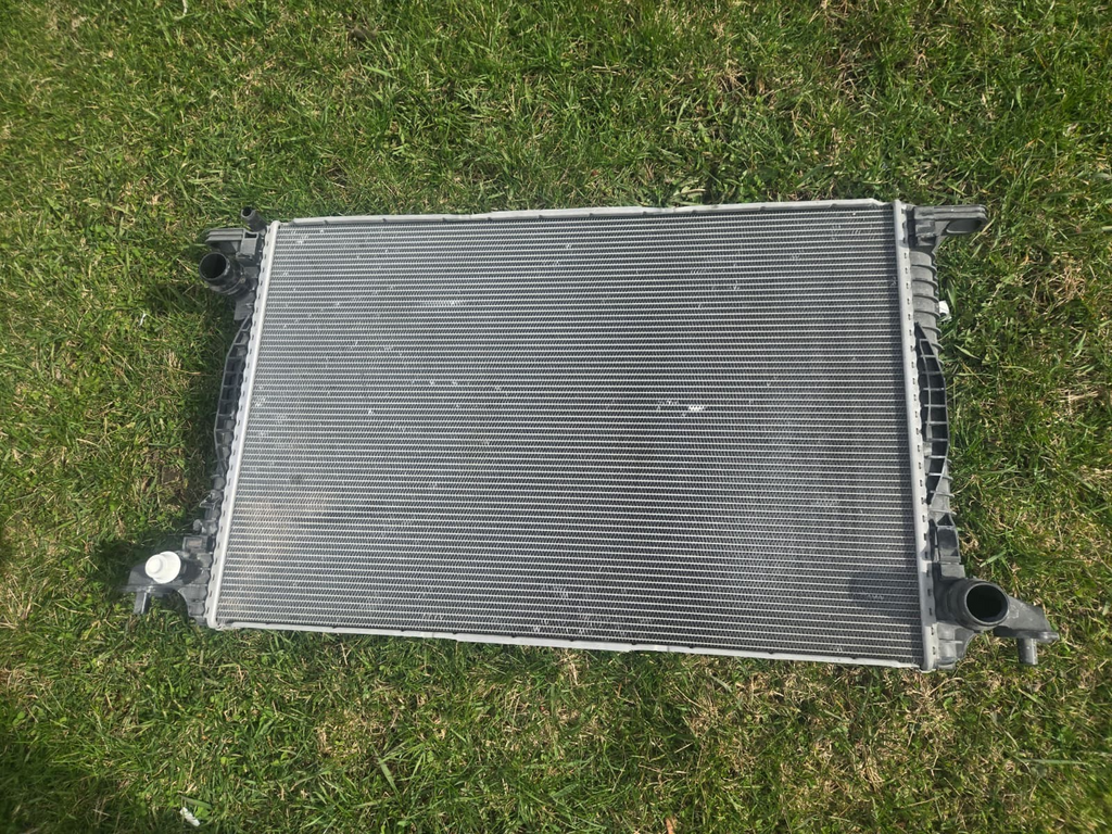 2024 2025 Porsche Cayenne Turbo Engine Cooling Radiator Condenser OEM 4N0121251C