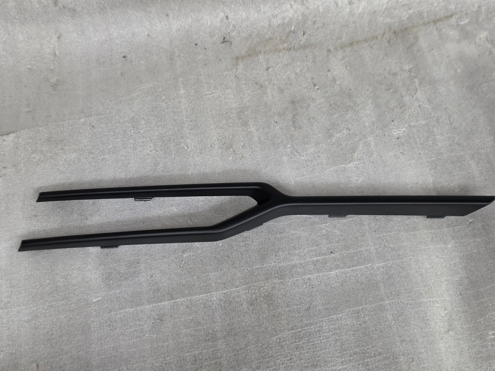 2021 Lamborghini Urus Front Bumper Cover Section 4ML807533AGRU OEM
