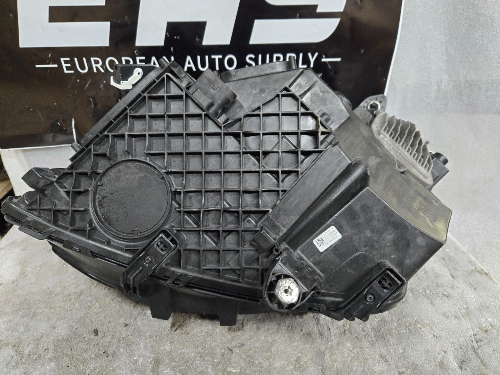 2016-2019 Mercedes Benz GLC GLC300 GLC43 Right RH LED Headlight OEM A2539065601