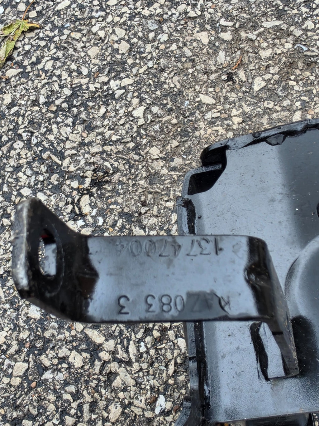 2019-2025 BMW X7 G07 FRONT BUMPER RIGHT REINFORCEMENT MOUNT BRACKET 13747801 OEM