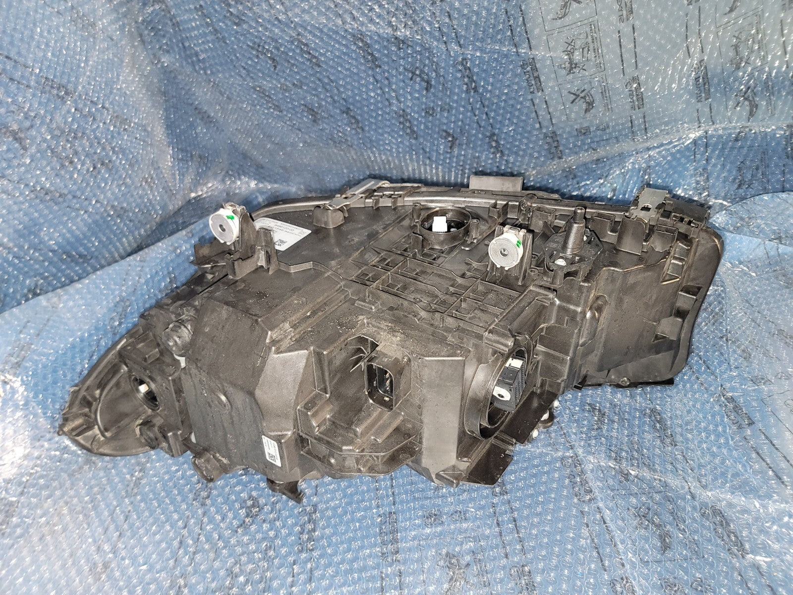 17-2020 BMW 5 SERIES G30 RIGHT PASSENGER LED  HEADLIGHT OEM 17-20 XENON 8499120