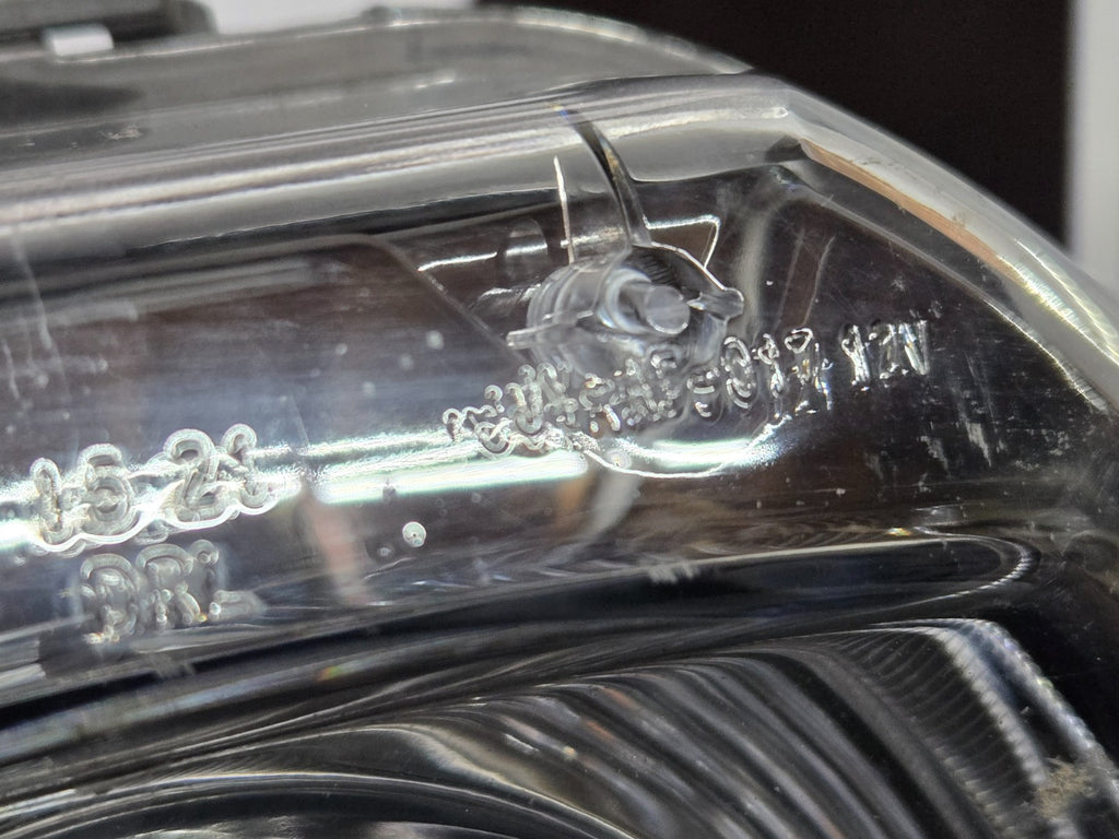2015-2023 Dodge Challenger Headlight HID Xenon LED AFTERMARKET Passenger RH Side