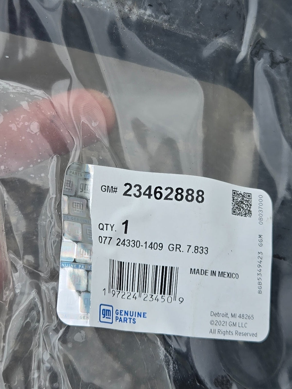Genuine GM Rear Driver Side Bumper Fascia Guide 23462888 OEM