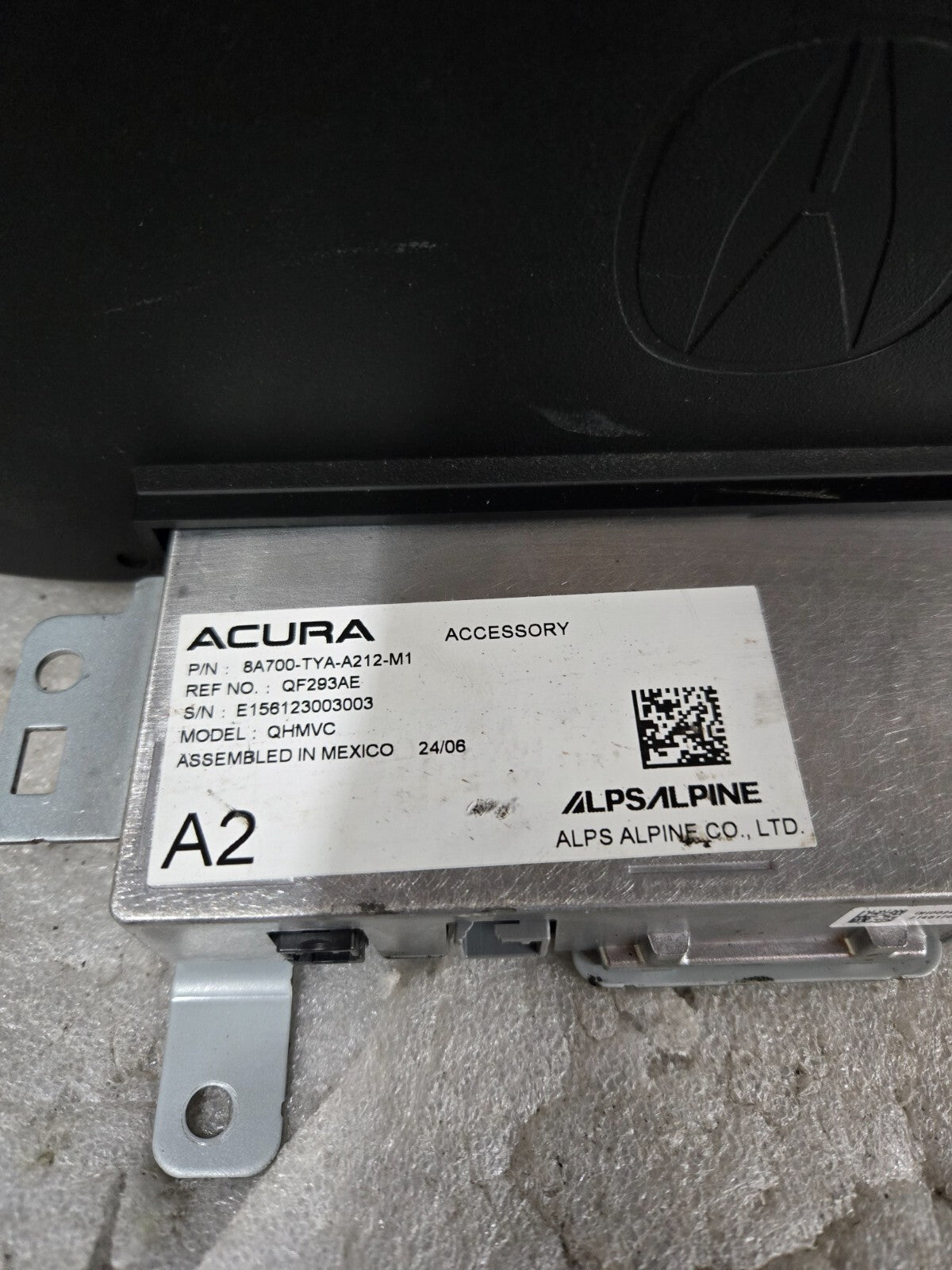 OEM ACURA RADIO NAVIGATION INFORMATION DISPLAY SCREEN GPS 8A700-TYA-A012-M1