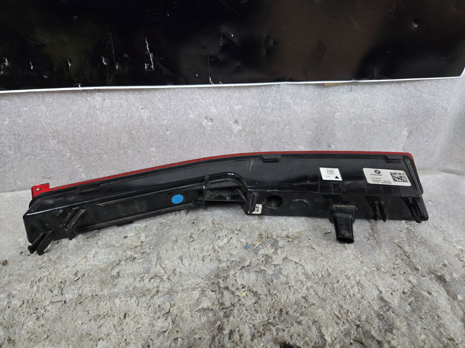 2022 2023 BMW IX REAR LOWER RIGHT PASSENGER BUMPER LIGHT LAMP H1795378008 OEM