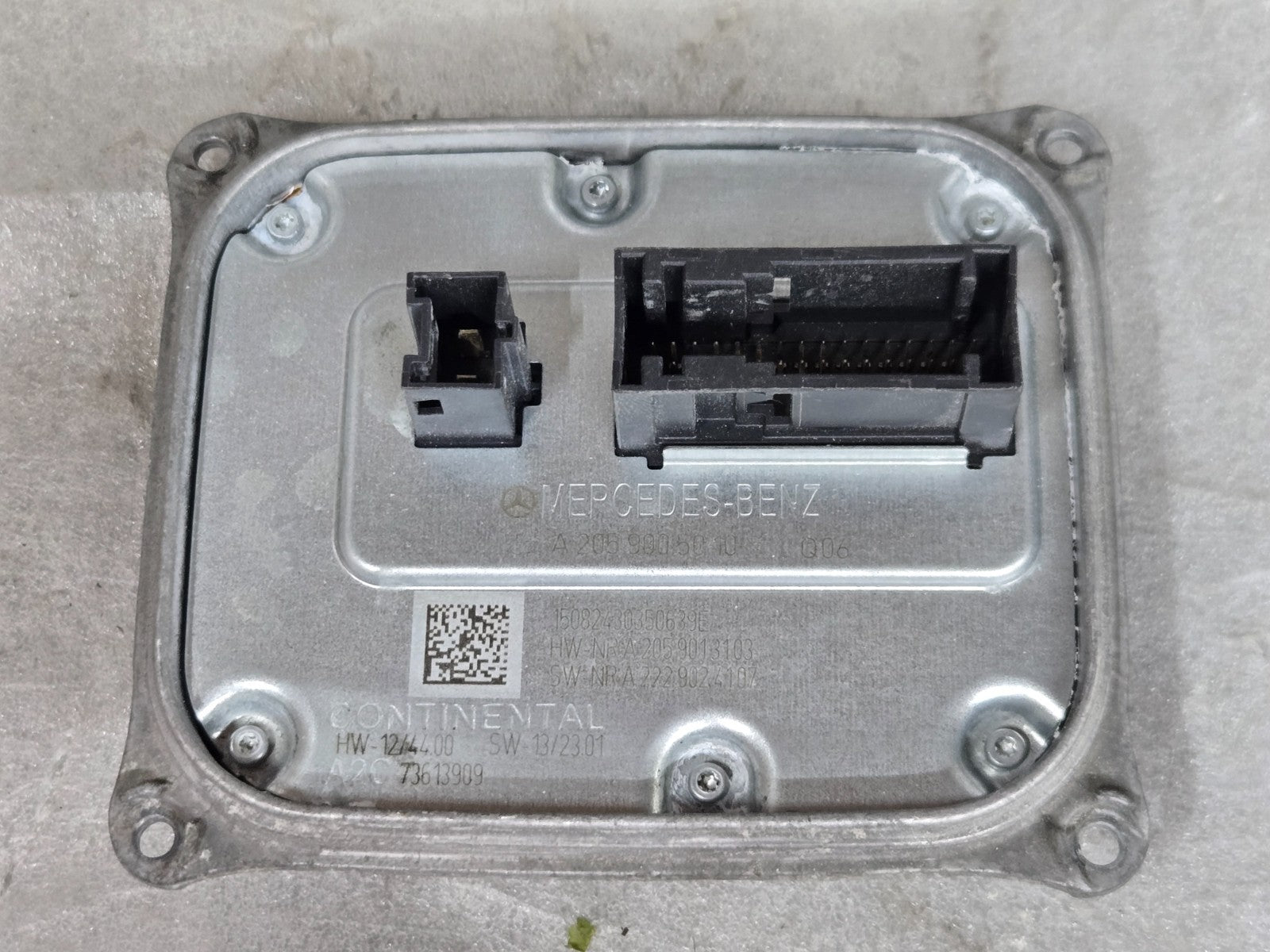 2015-2018 Mercedes Benz C Class W205 C300 LED Headlight Ballast OEM A2059005010
