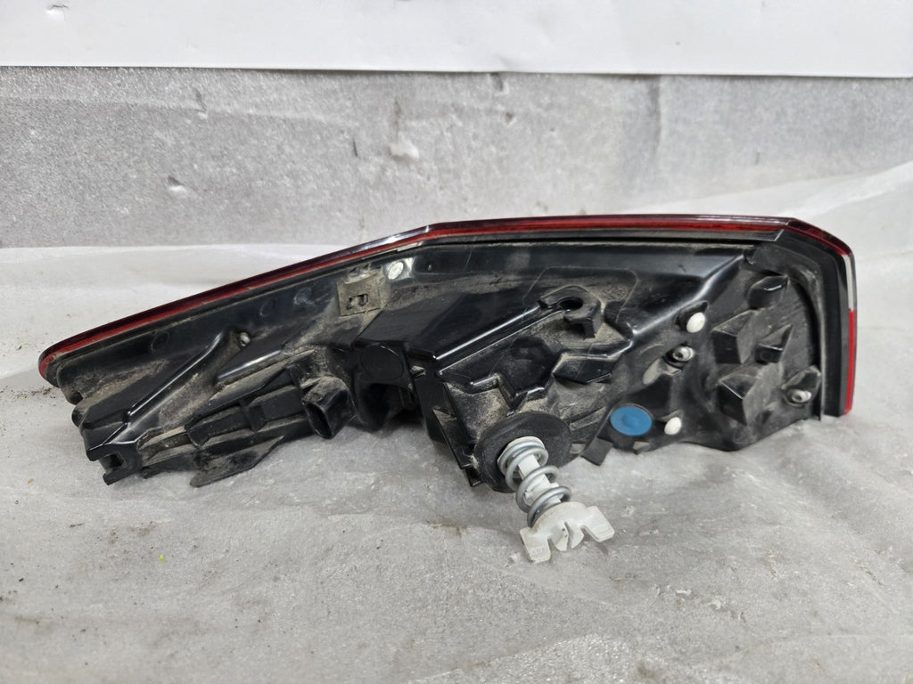 2017-2023 Alfa Romeo Stelvio Rear Right Outer LED Tail Light Lamp OEM 20791999