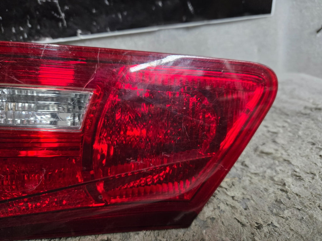 2006-2008 LEXUS IS250 IS350 IS250 RIGHT PASSENGER INNER TAIL LIGHT LAMP OEM