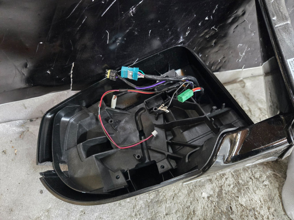2017 Cadillac XTS Left Side View Mirror PN 23497695 New OEM Genuine