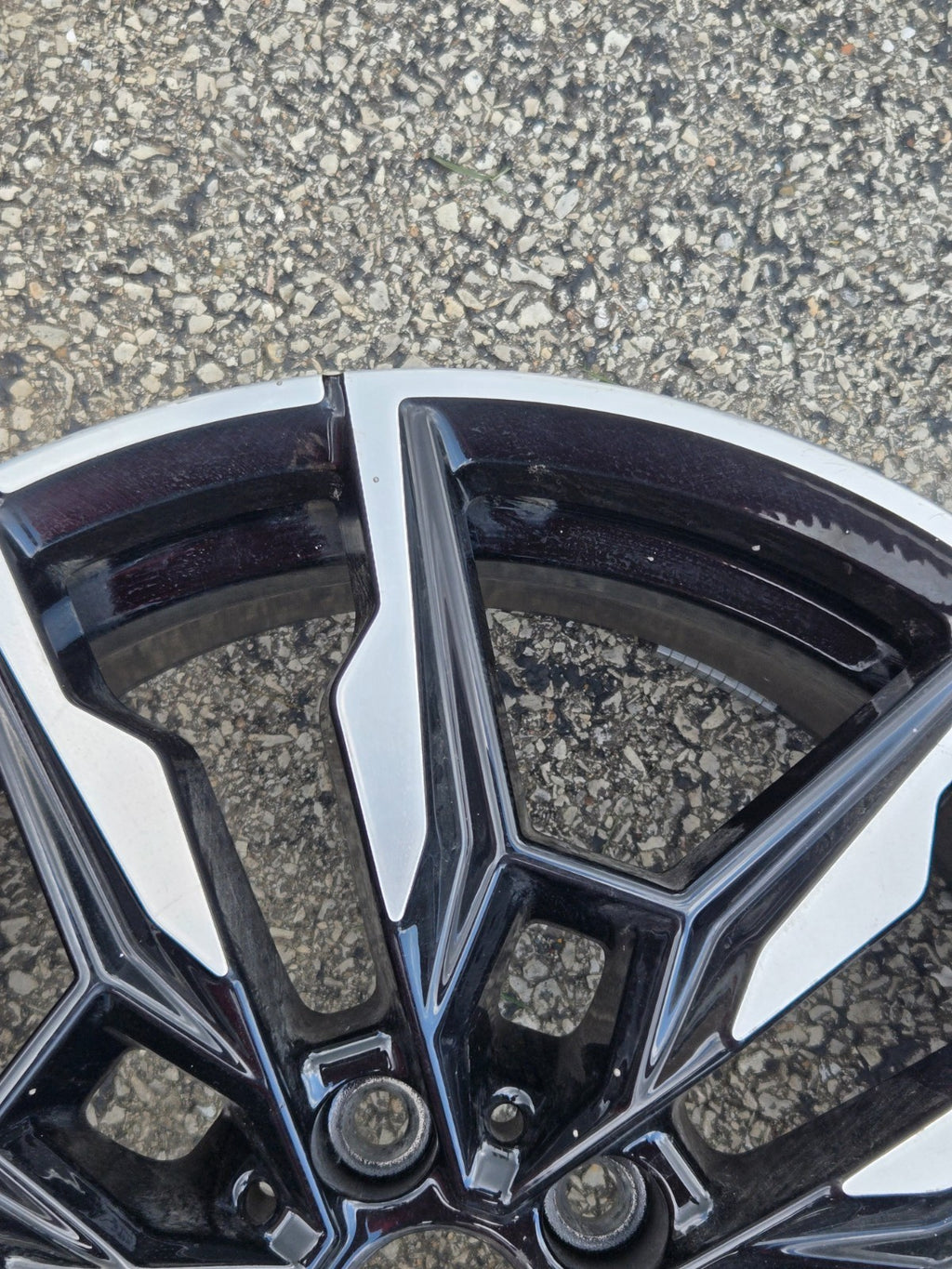 2024 BMW i5 G26 M440i Front Rim Wheel 19x8.5" ET35 Style 861M Black / Silver OEM