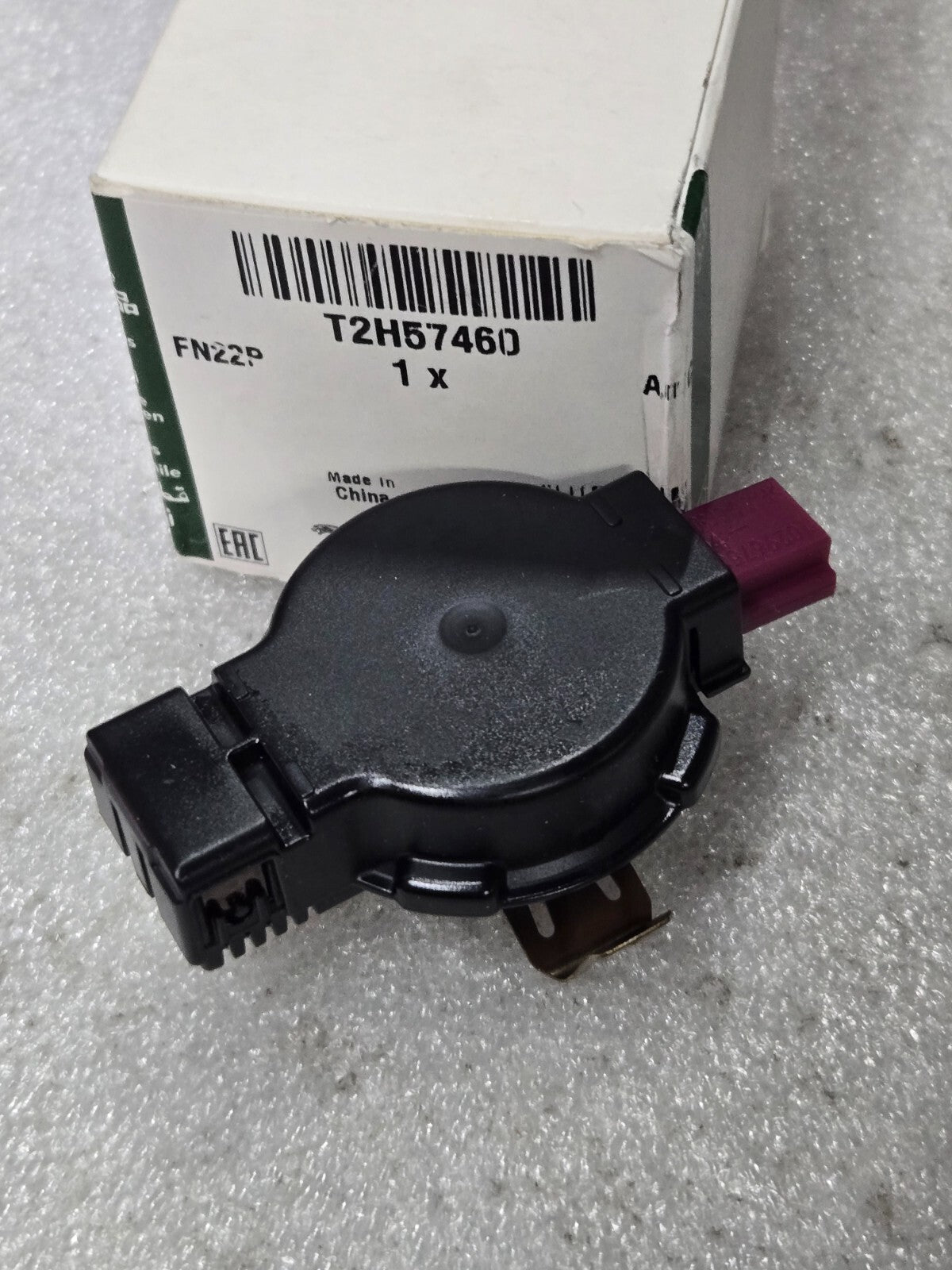 Genuine Jaguar Land Rover Rain Sensor T2H57460 OEM PM9D3-17D547-BD