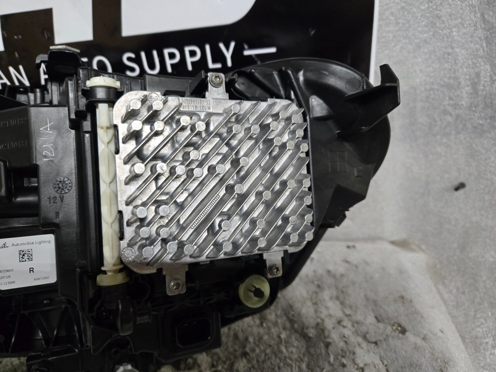 2024 2025 BMW X5 X6 G05 G06 Right RH Passenger Side LED Headlight OEM Complete!
