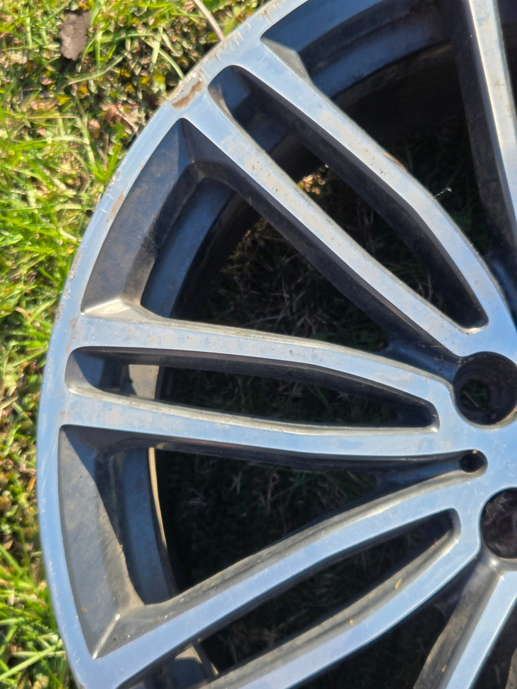 (1) BMW 530 540i 2017 2018 2019 2020 2021 19" FACTORY ORIGINAL WHEEL RIM 7856925