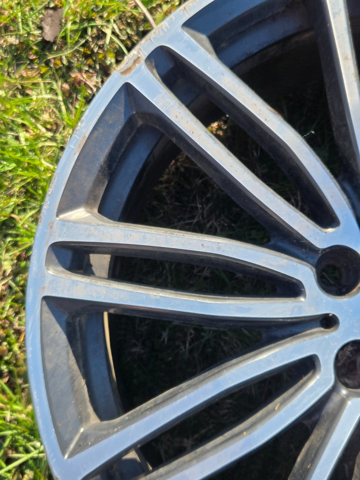(1) BMW 530 540i 2017 2018 2019 2020 2021 19" FACTORY ORIGINAL WHEEL RIM 7856925