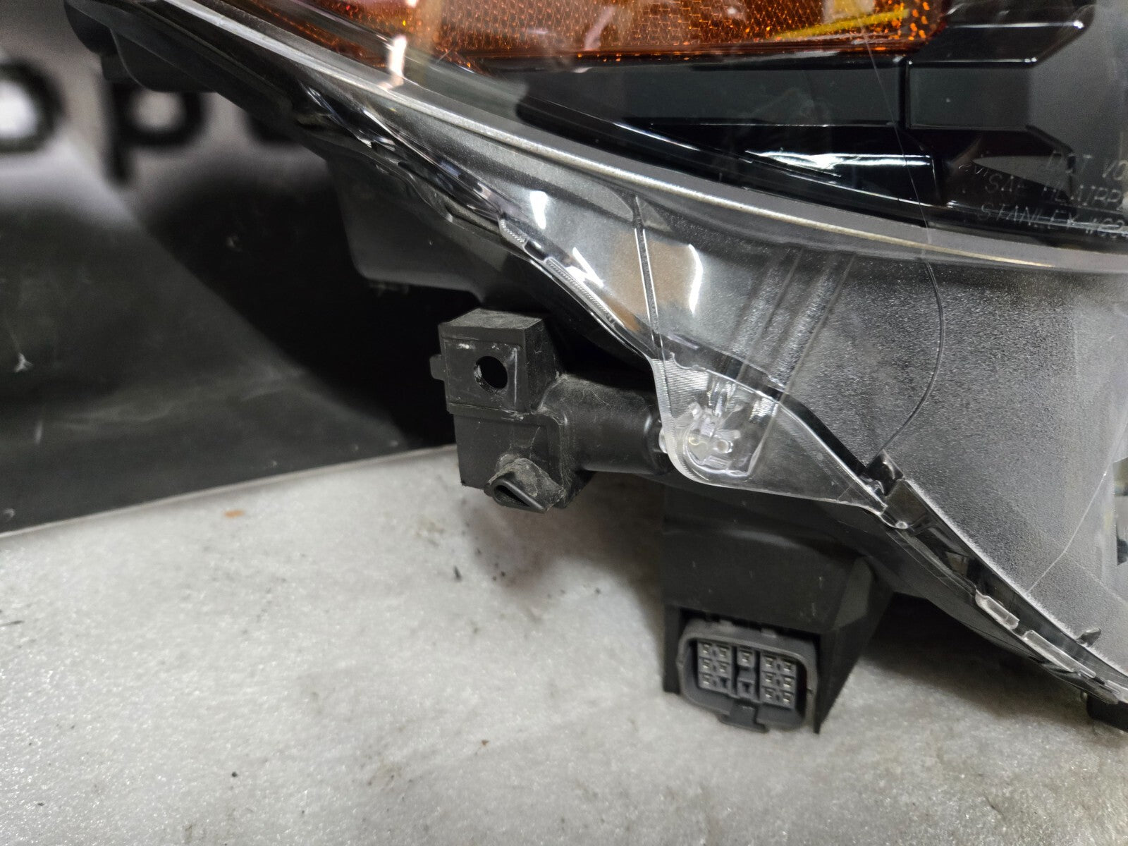 2022-2024 MAZDA CX-5 HEADLIGHT RIGHT PASSENGER SIDE LED NON AFS OEM KSD6-51030