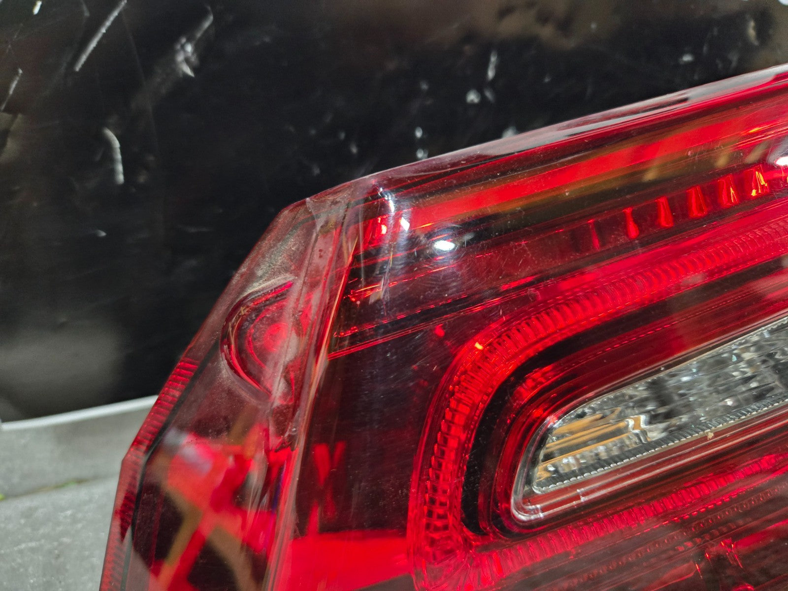 2017-2020 ACURA MDX Right RH Taillight Liftgate Mounted OEM 34150-TZ5-H02
