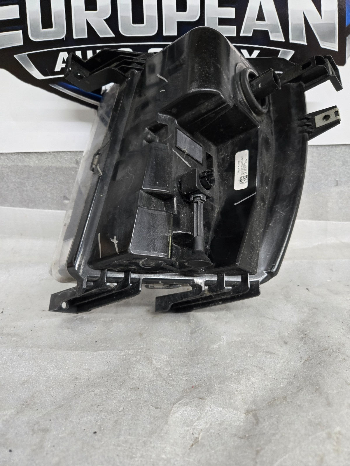 ⭕ 2016-2020 Tesla Model X Front Passenger Side Fog Light Lamp Right 1034327-00-C