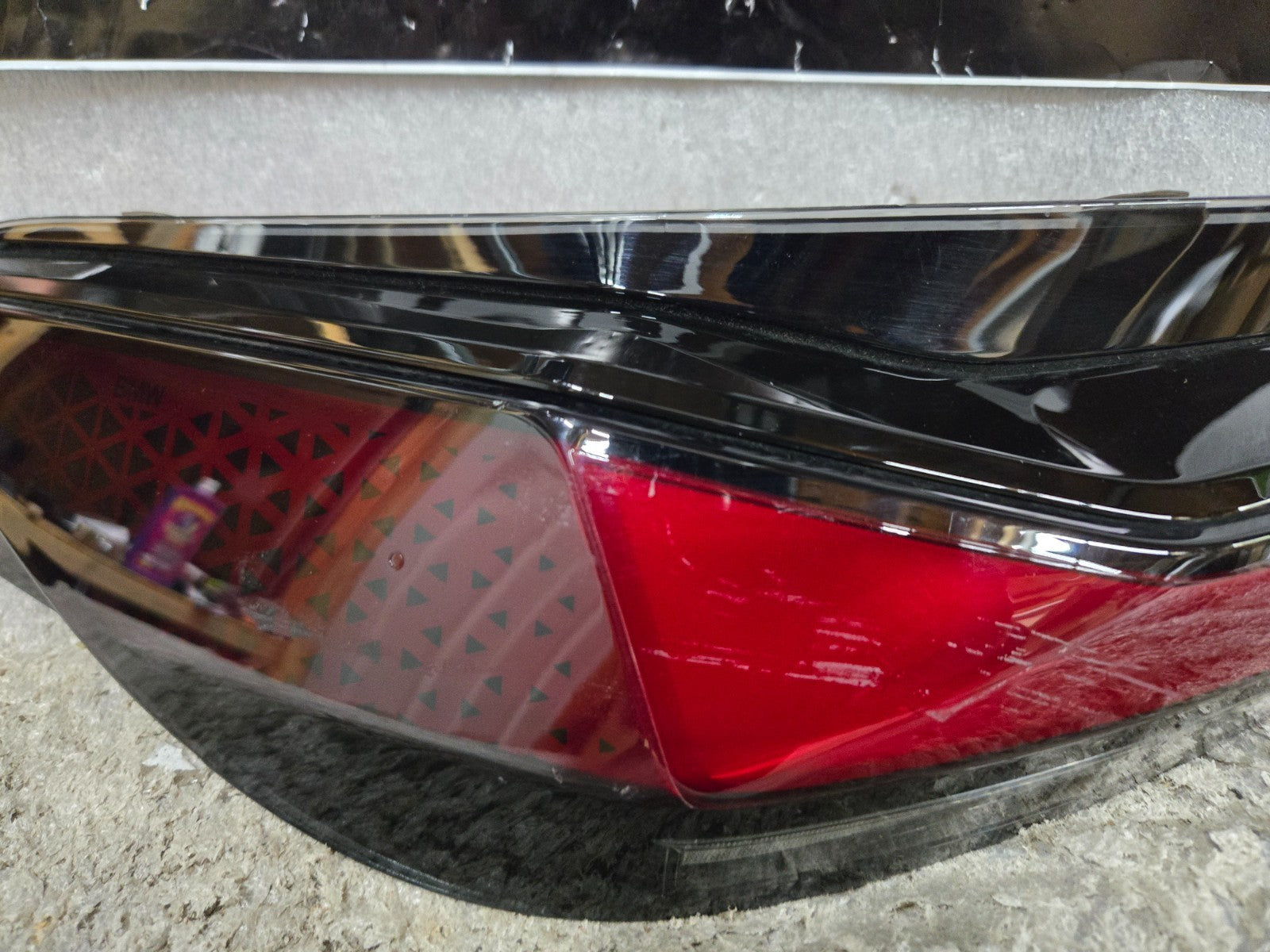 2023 2024 BMW i7 TAIL LIGHT LEFT LH DRIVER H35A3CD4105 OEM