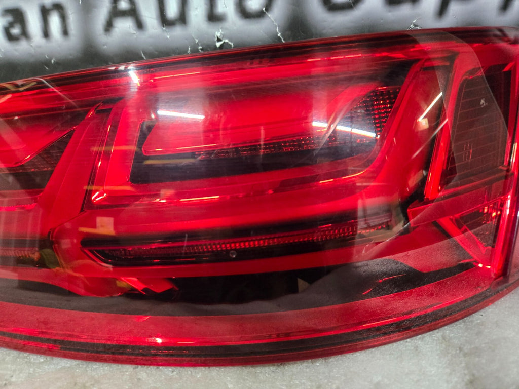 2017 2018 2019 Audi Q7 Tail Light LED RH Rear Right Passenger Side Genuine OEM