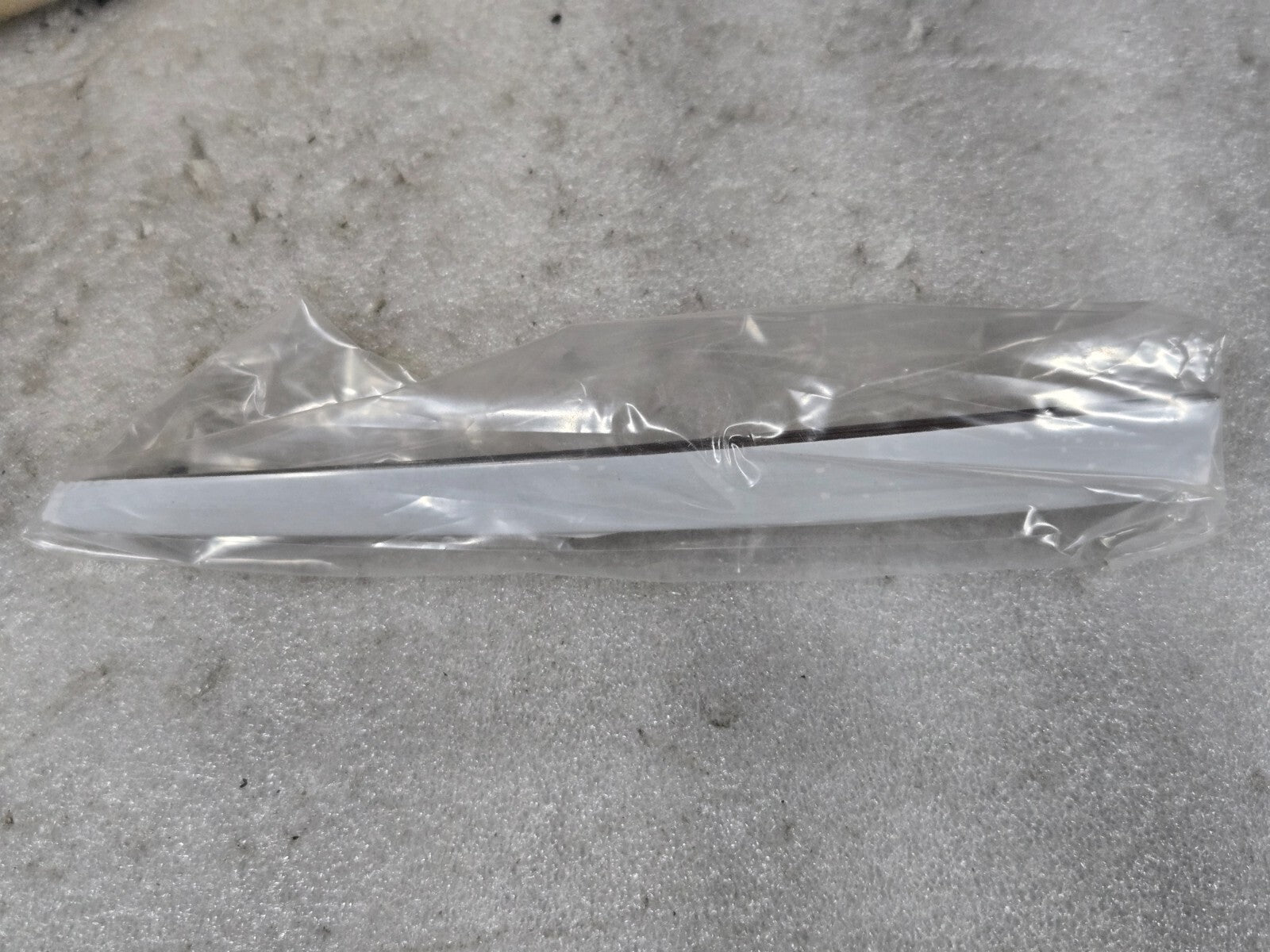 2006-2010 BENTLEY GT FRONT BUMPER CHROME TRIM LEFT DRIVER 3W0807811 OEM NEW