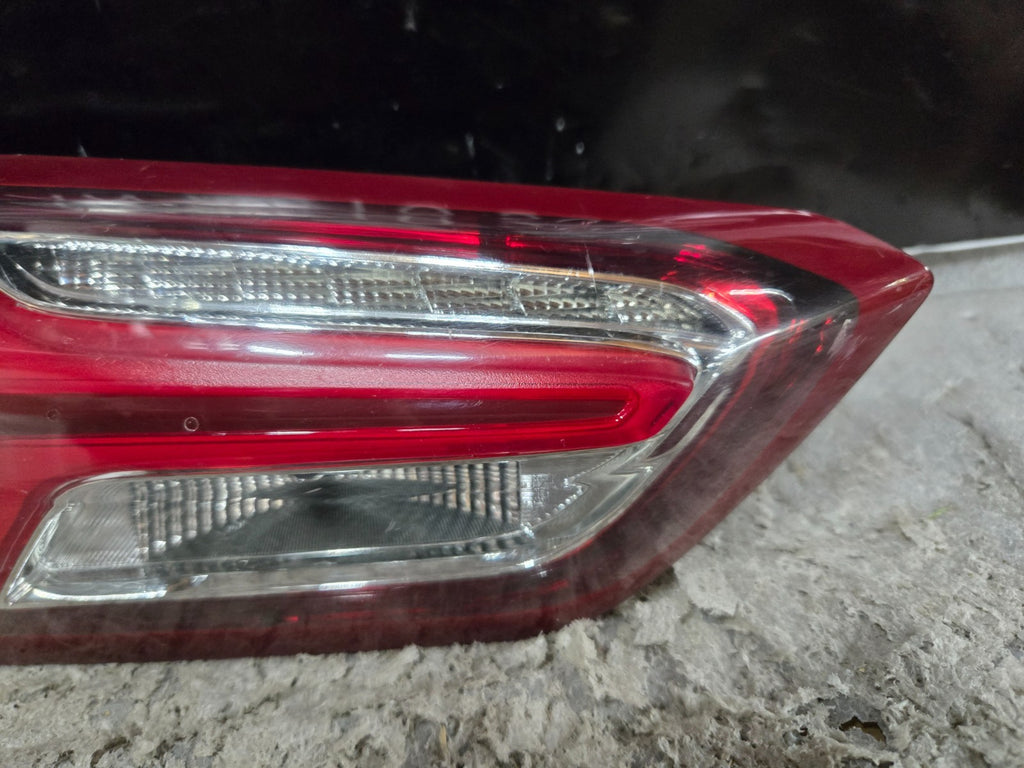 2019-2020 CHEVROLET MALIBU LEFT DRIVER SIDE INNER TAIL LAMP LIGHT OEM 84595946