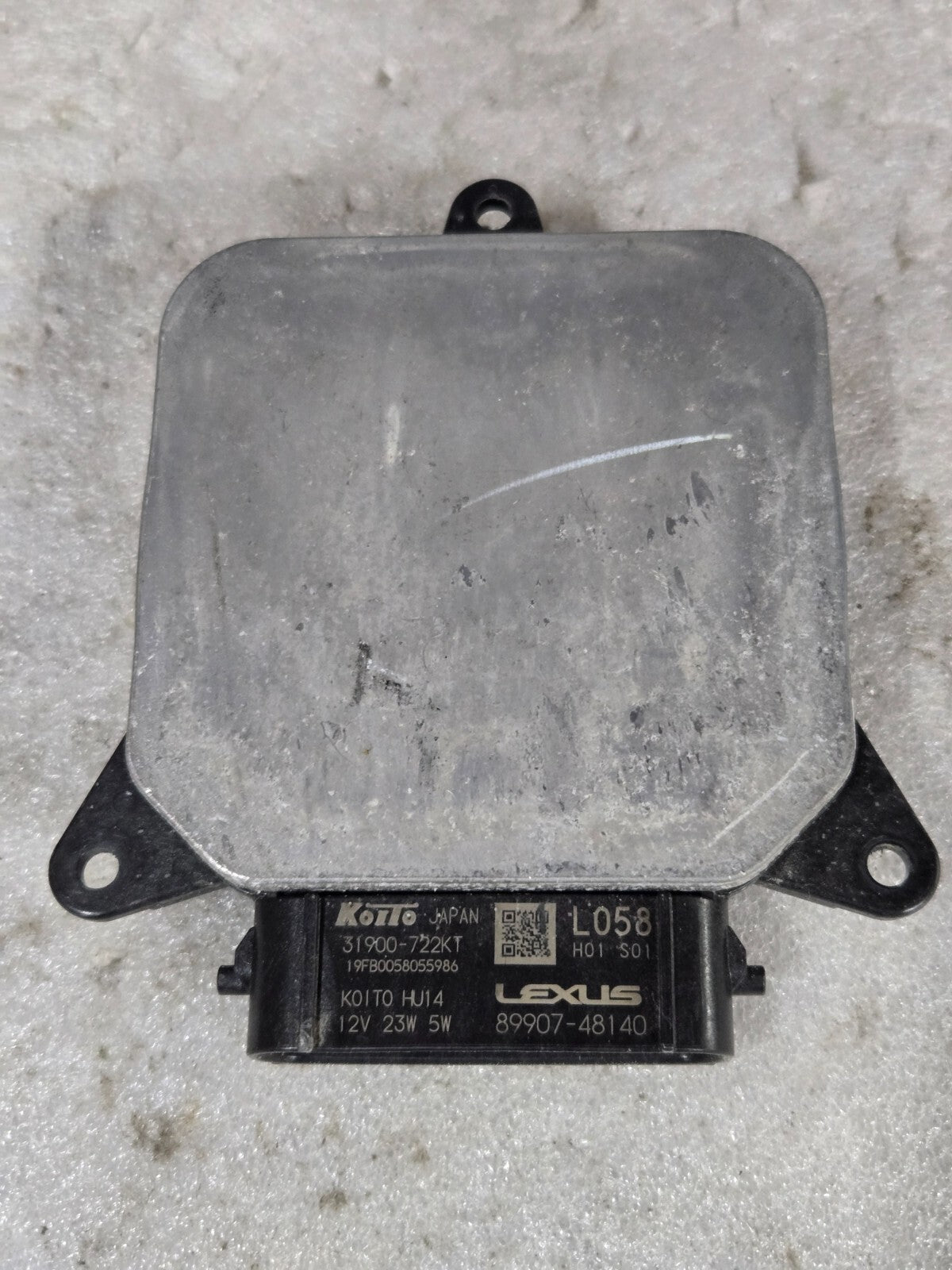 2020-2022 Lexus RX350 RX450 Left Headlight Ballast Module OEM 89907-48140